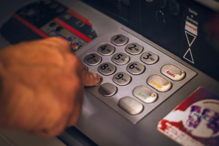 Mi-au pus sechestru în dosar penal. Ce bunuri pot fi indisponibilizate și cum pot contesta măsura?